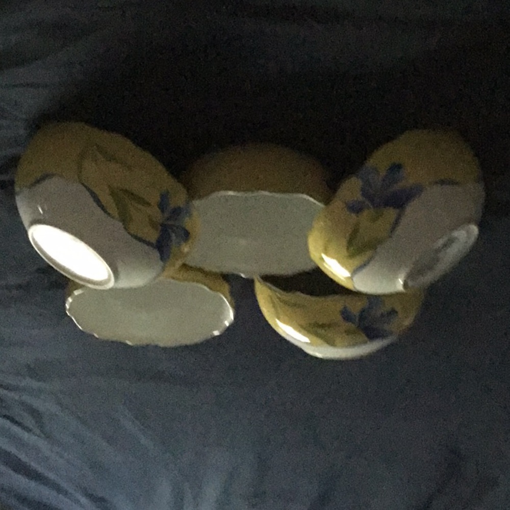 Cereal bowls